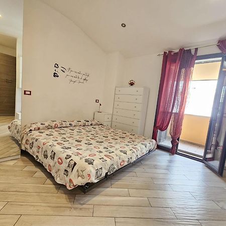 Romantico Monolocale Veranda Privata Vista Mare Reggio Calabria Exterior foto